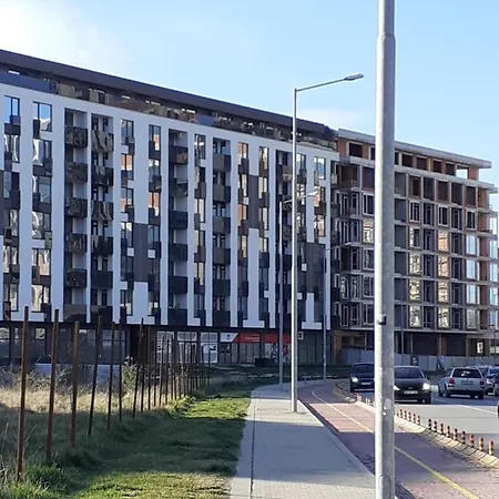 Апартамент Нова Дружба 2 Apartment *
