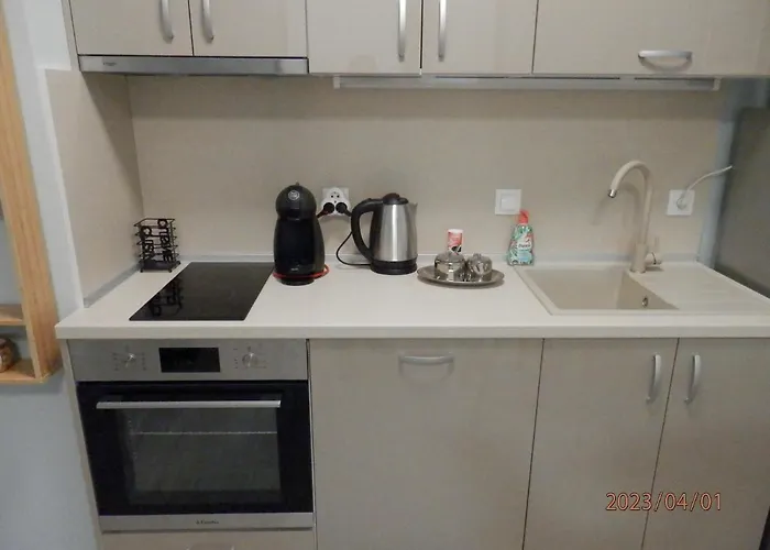 Апартамент Нова Дружба 2